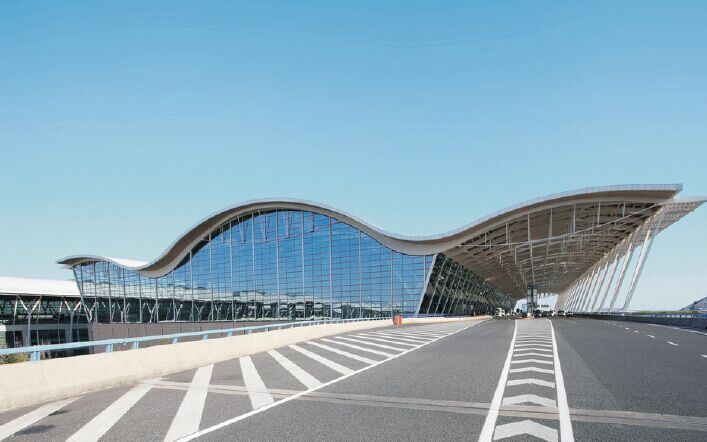 上海浦东国际机场第四跑道灯光站综合楼、东航机库等